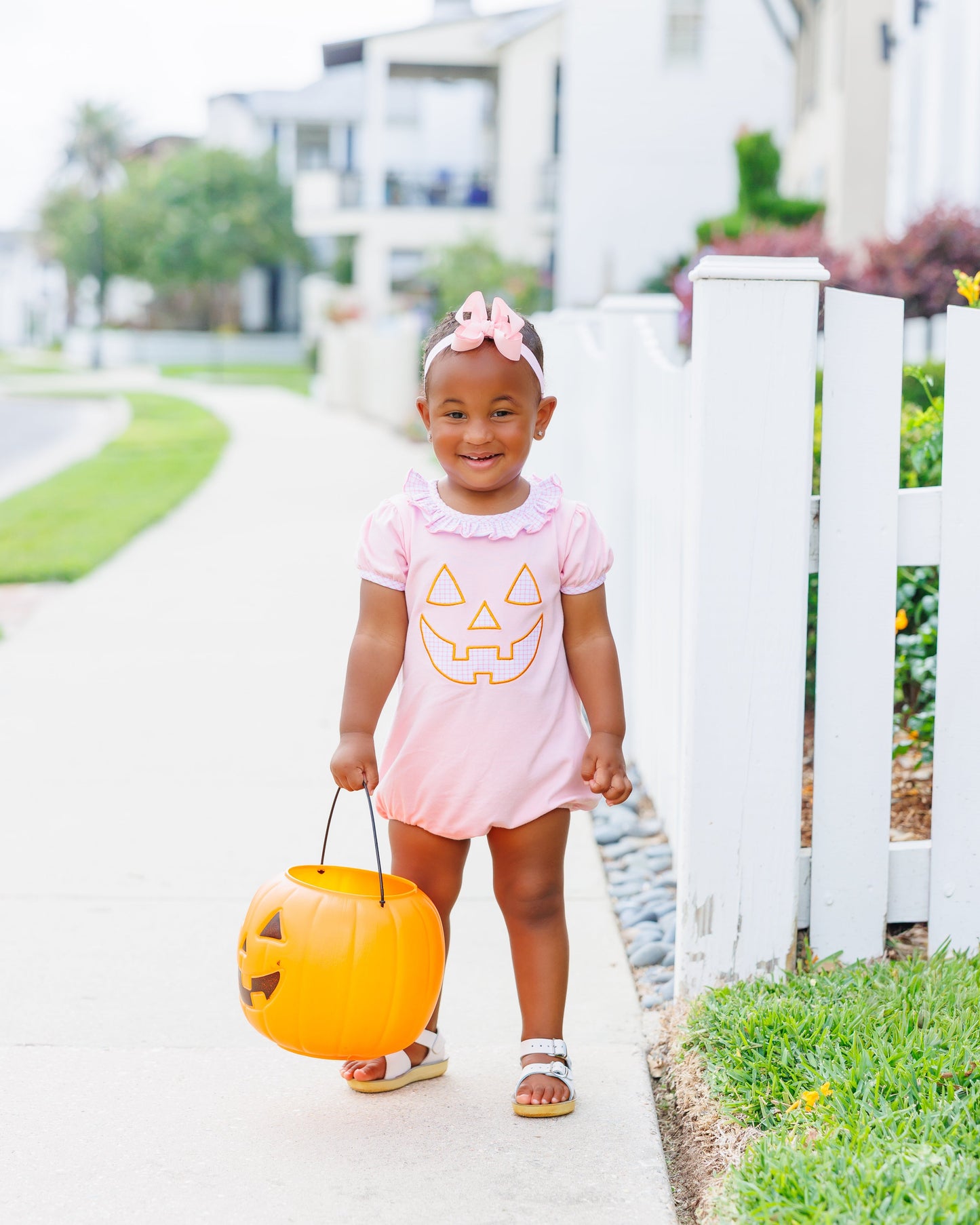 Girls Carving Cutie Ruffle Bubble